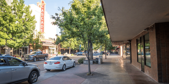 Downtown Redding California | Hotel Discounts | I-5 Exit Guide Downtown Redding California | Hotel Discounts | I-5 Exit Guide