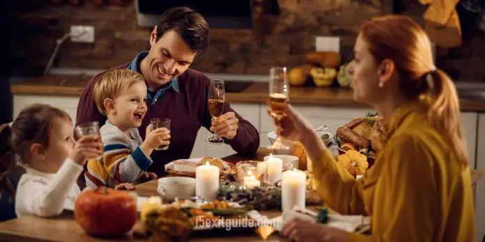 Restaurants, Diners and Fast Food Open Thanksgiving | I-5 Exit Guide Restaurants, Diners and Fast Food Open Thanksgiving | I-5 Exit Guide